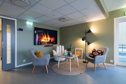 Trondheim Vandrerhjem - Shared lounge/TV area - 3
