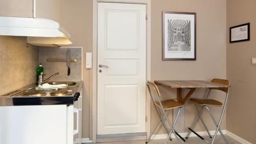 Pensjonat Jarlen - Kitchen - 3