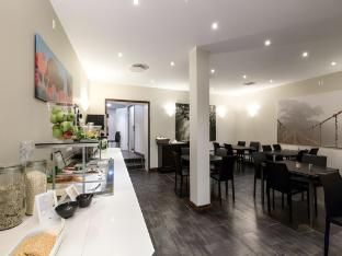 Chesterfield Hotel photo 4