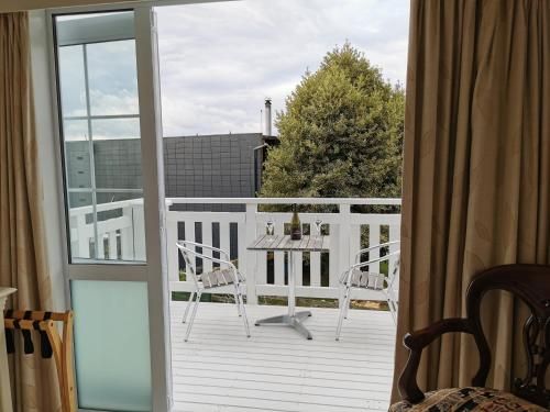 Geyser Lookout BnB - Balcony/terrace - 2