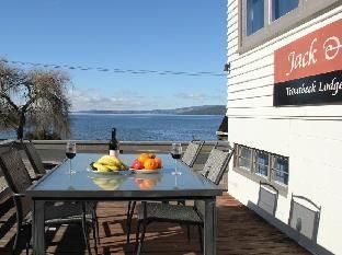 Jack & Di’s Troutbeck Lodge - Entrance - 4