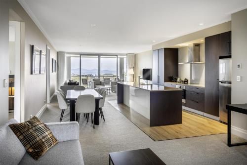 Hilton Lake Taupo - Kitchen - 1