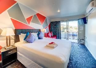 Silver Fern Lodge - Bed