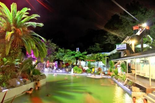 Taupo DeBretts Spa Resort - Hot spring bath - 4