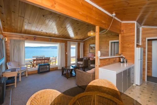 Oasis Beach Resort - Facilities - 1