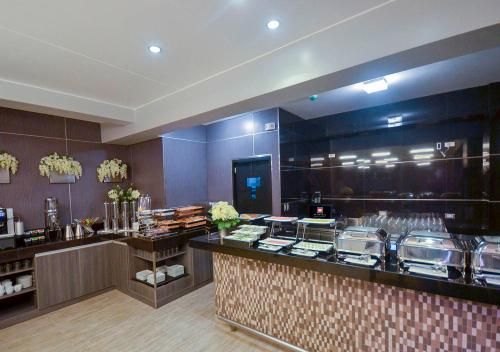 qp Hotels Trujillo - Food and beverages - 2