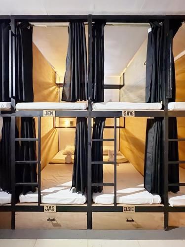 Tagpo Capsule Hostel - Bed - 4