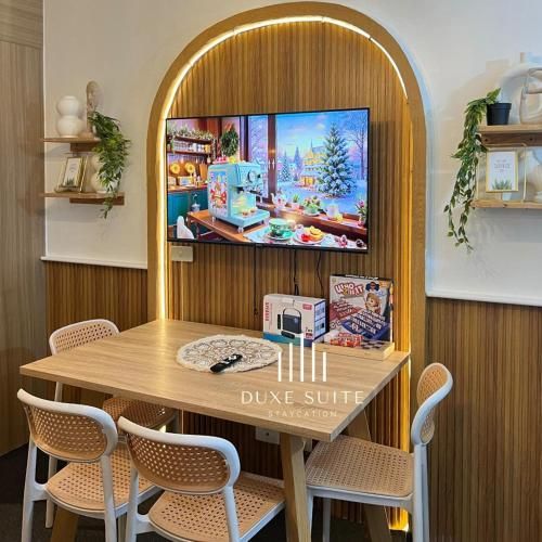 Cozy Vibes near Moa & Naia Airport Wifi Netflix-Duxe8 main photo