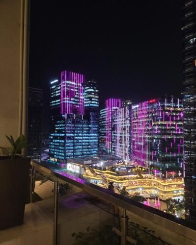 Staycations Up Above 13 at BGC photo 5