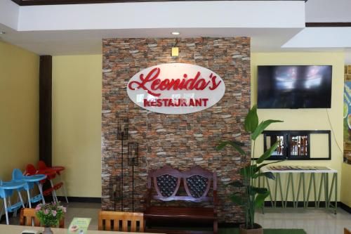 Leonida's Exclusive Resort - Restaurant - 4