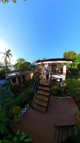 The English Filipina Secret Garden Resort photo 5