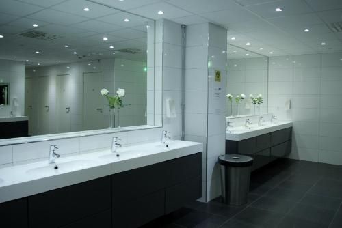 Vandrarhem Uppsala Centralstation - Bathroom