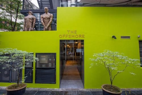 Bluewaters Female-Only Hostel - Entrance - 2