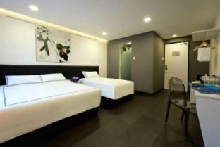 Venue Hotel The Lily photo 2