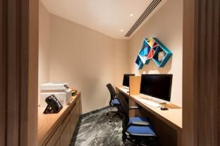 Hilton Garden Inn Singapore Serangoon - Business center - 3