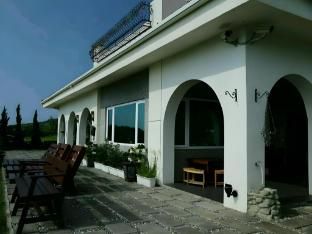 Jen Ti Rainbow House - Exterior view - 3