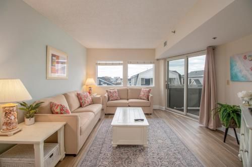 Watson's Regency Suites photo 2